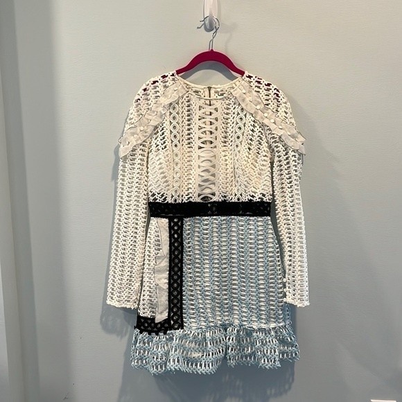 Self-Portrait frill shoulder dress from the spring 2017 collection US8/UK12 - Picture 3 of 5